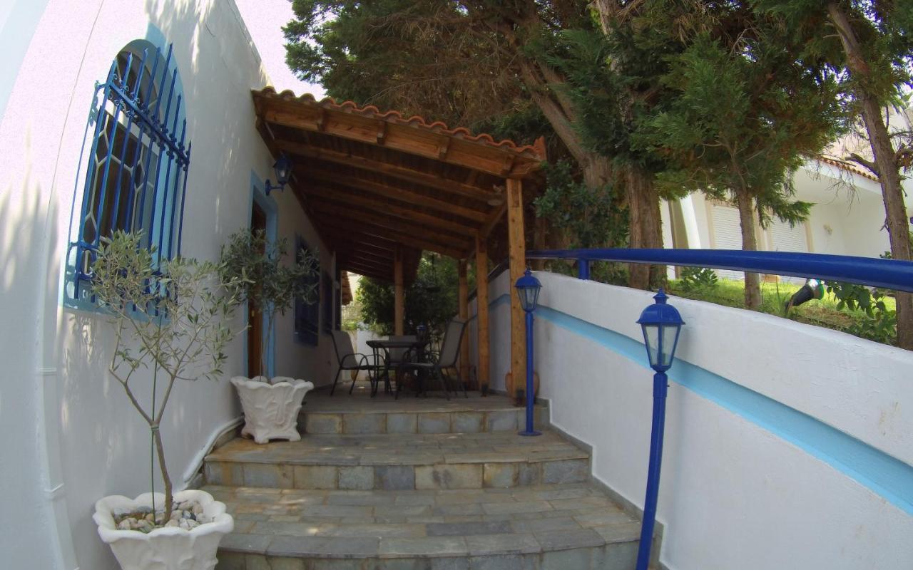 Blue & White Maisonette Over The Sea Near Sounio スーニオ エクステリア 写真