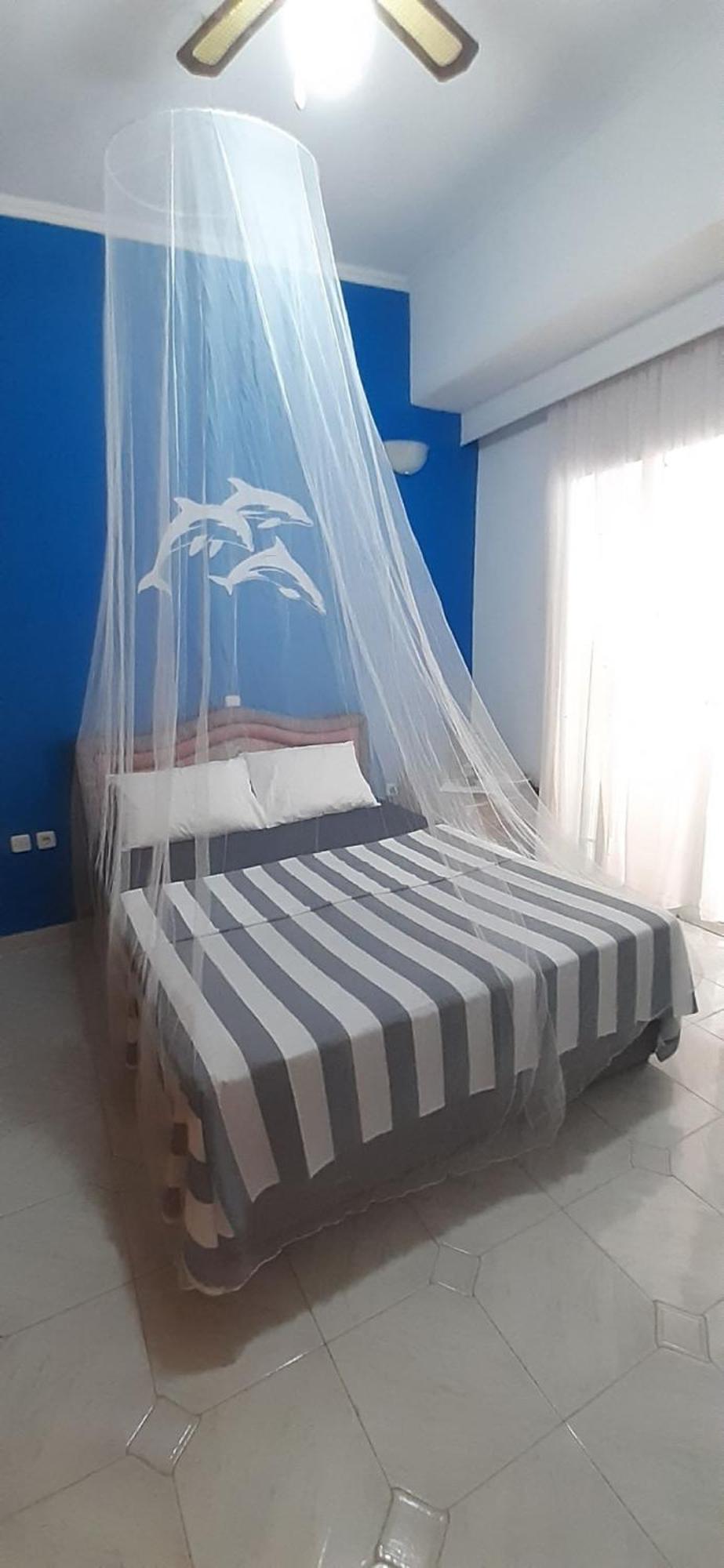 Blue & White Maisonette Over The Sea Near Sounio スーニオ エクステリア 写真
